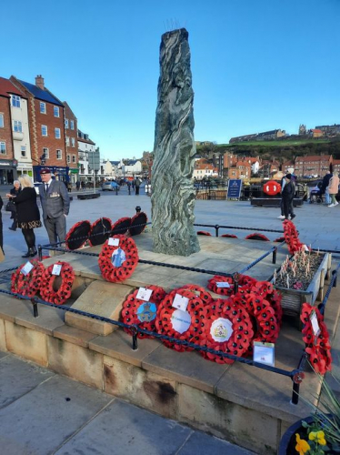 Roberto lays wreath at Whitby War Memorial 